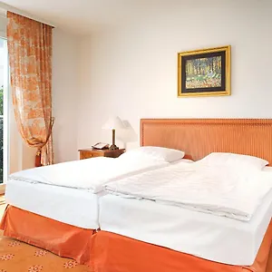 Victor's Residenz-hotel Mitte 4*, ברלין גרמניה