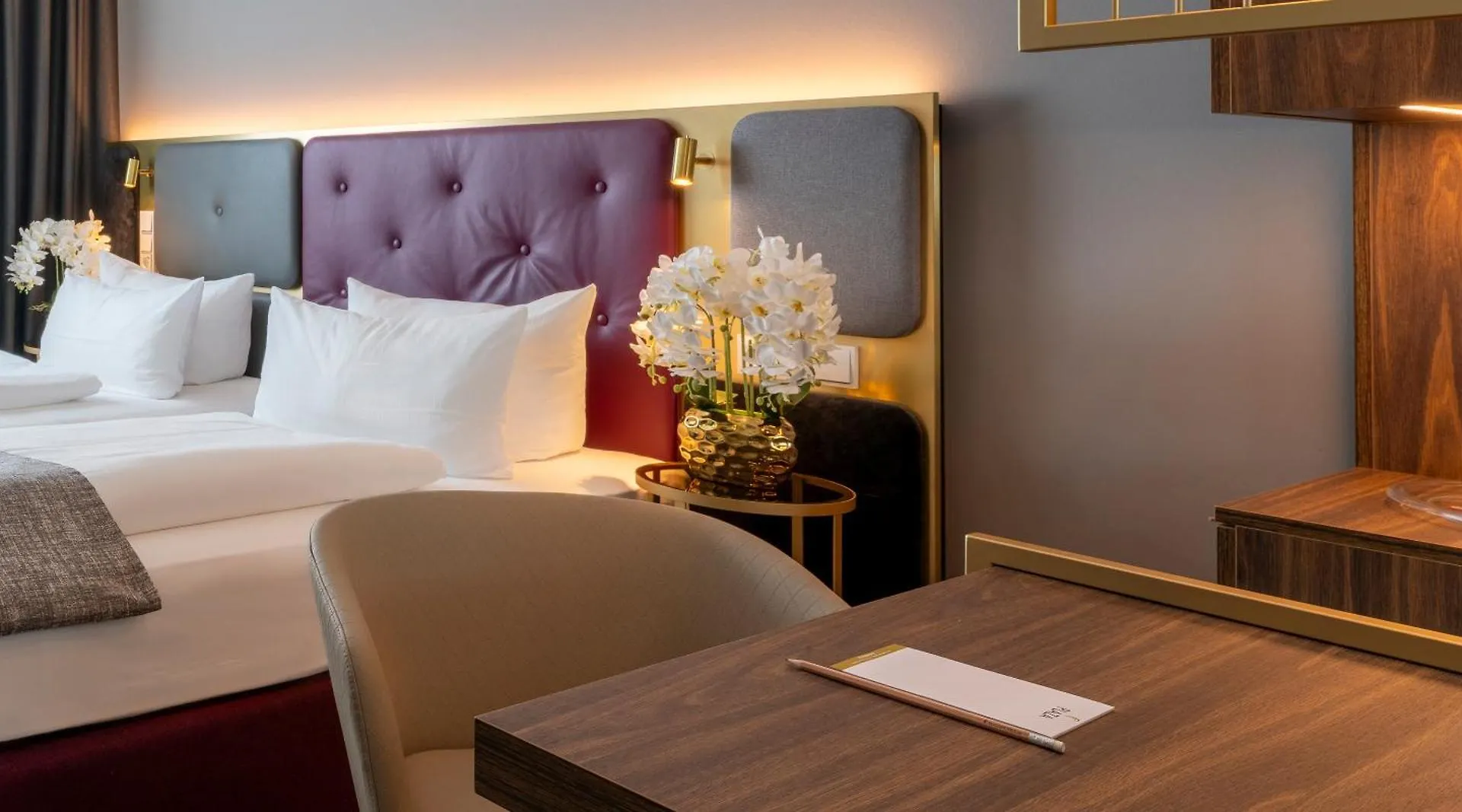Plaza Premium Muenchen Hotel