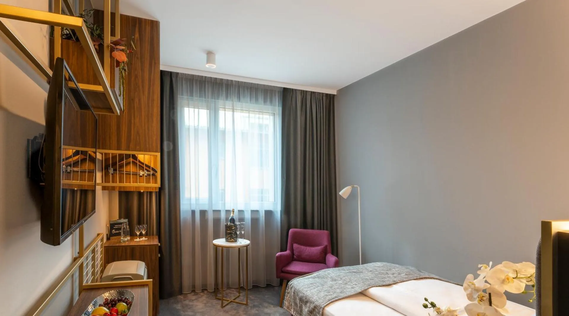 Plaza Premium Muenchen Hotel