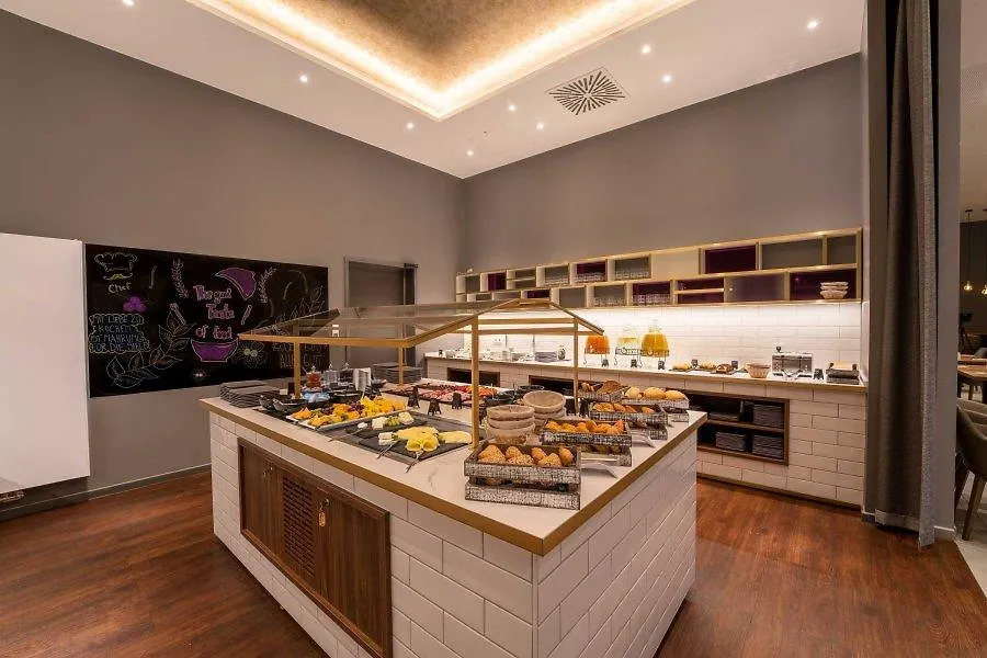 Plaza Premium Muenchen Hotel 4*, Munich