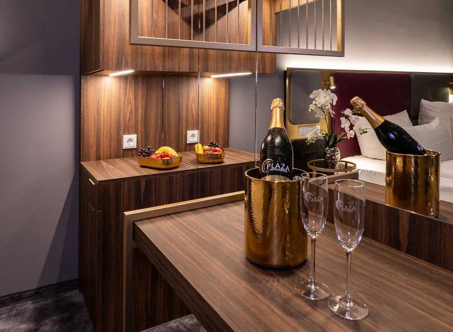 Plaza Premium Muenchen Hotel