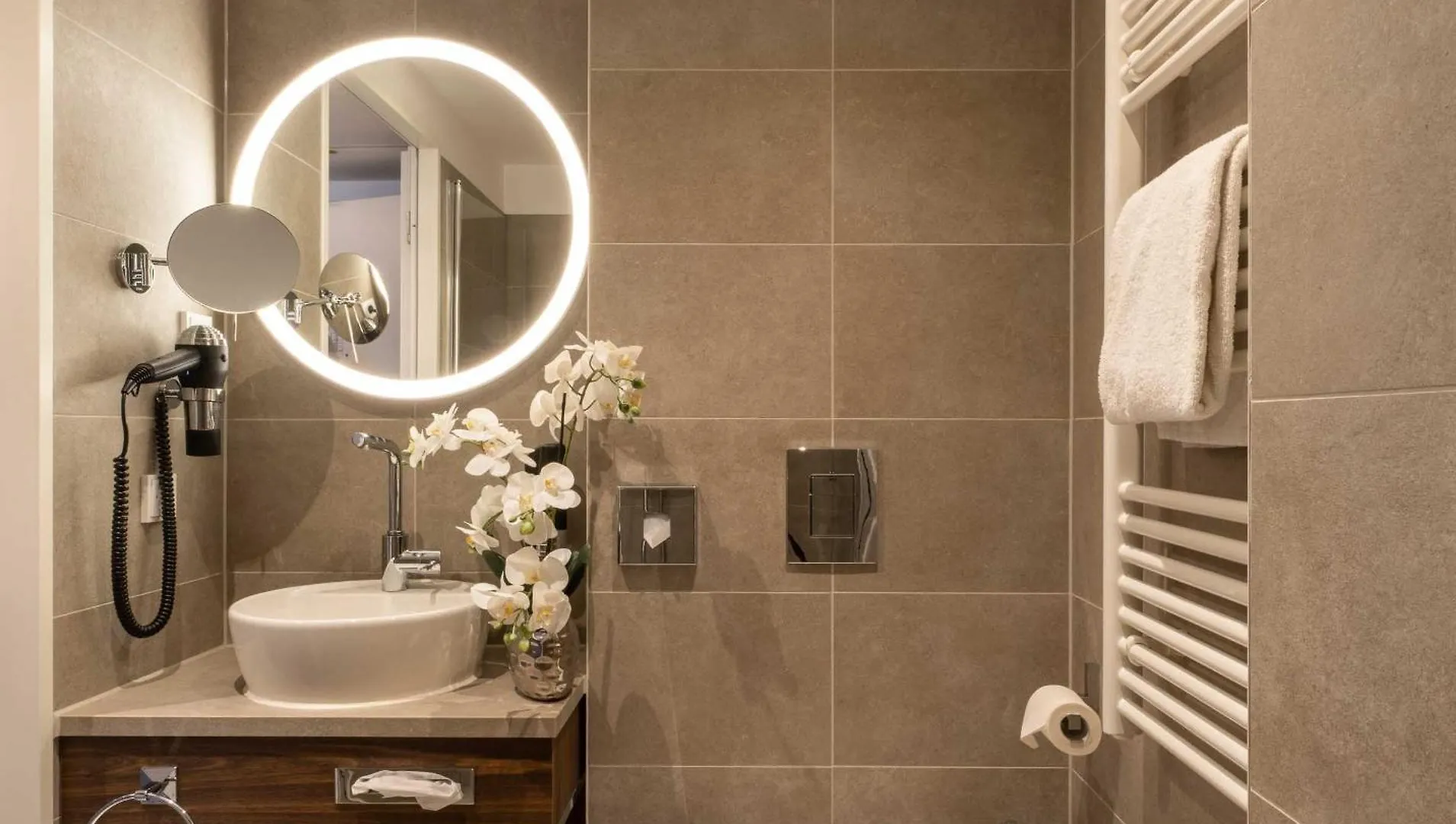 Plaza Premium Muenchen Hotel  Munich