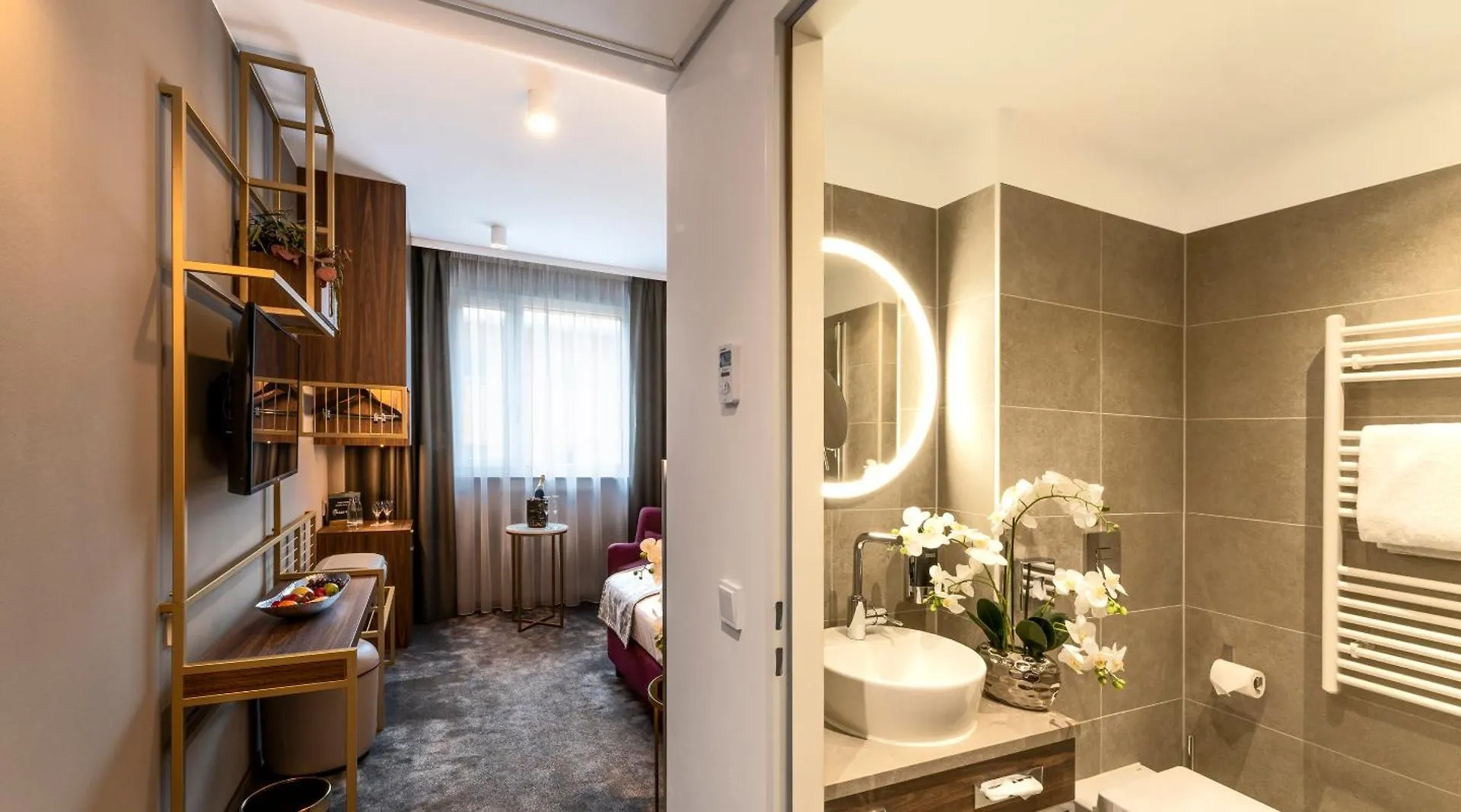 Plaza Premium Muenchen Hotel 4*, Munich Germany