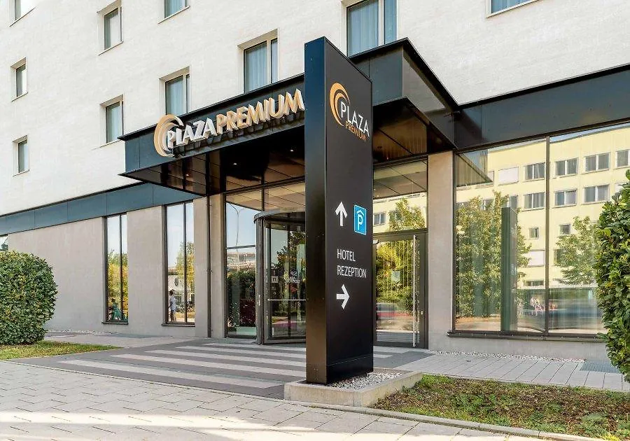 Hotel Plaza Premium Munchen